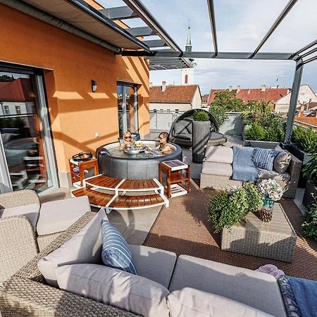 Buekk Penthouse, Panorama Jacuzzival Διαμέρισμα Μίσκολτς Εξωτερικό φωτογραφία